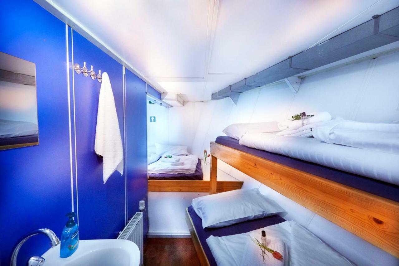 Hotel Segelschiff Loth Lorien Hamburgo Exterior foto
